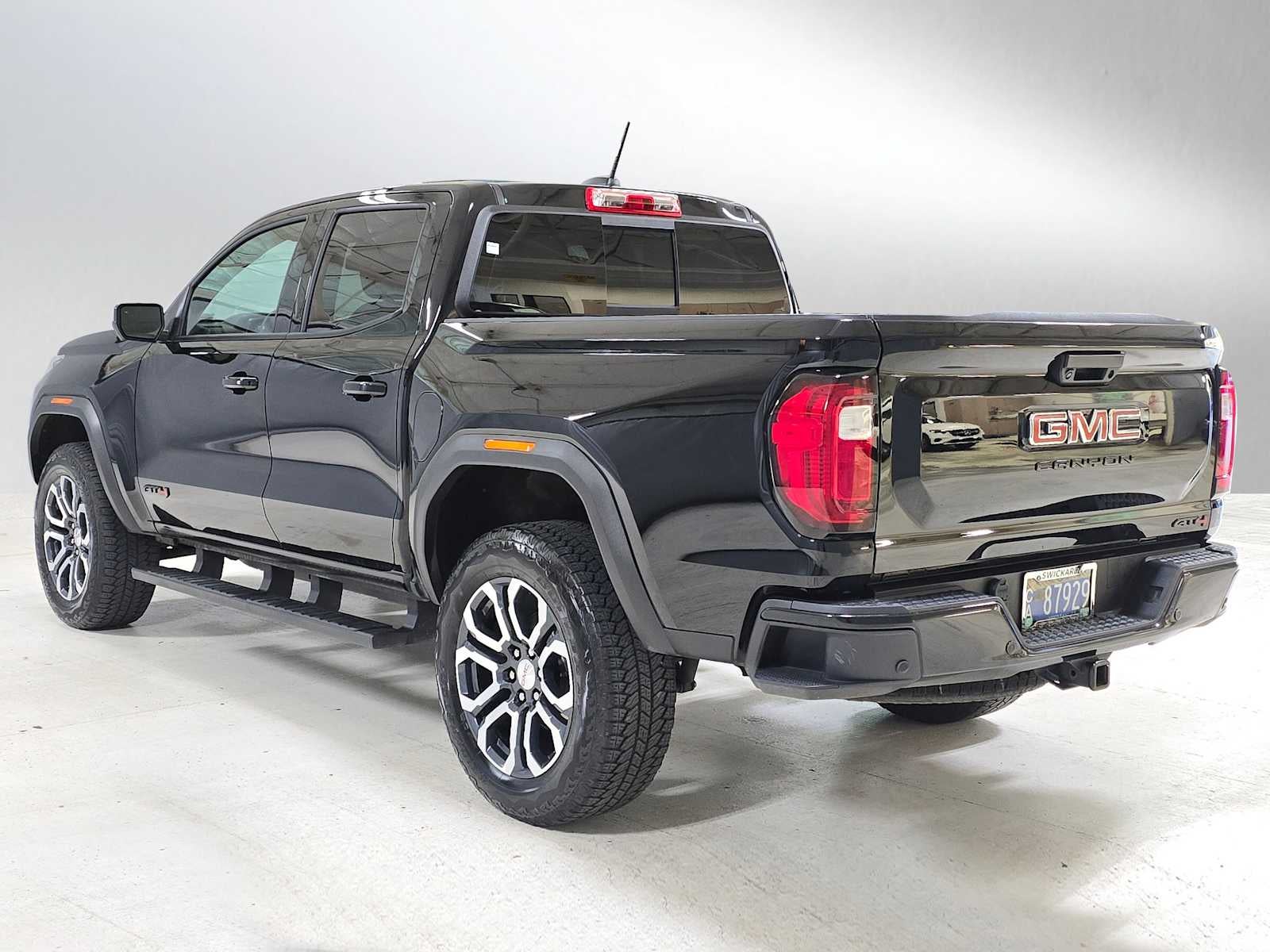 2024 GMC Canyon 4WD AT4