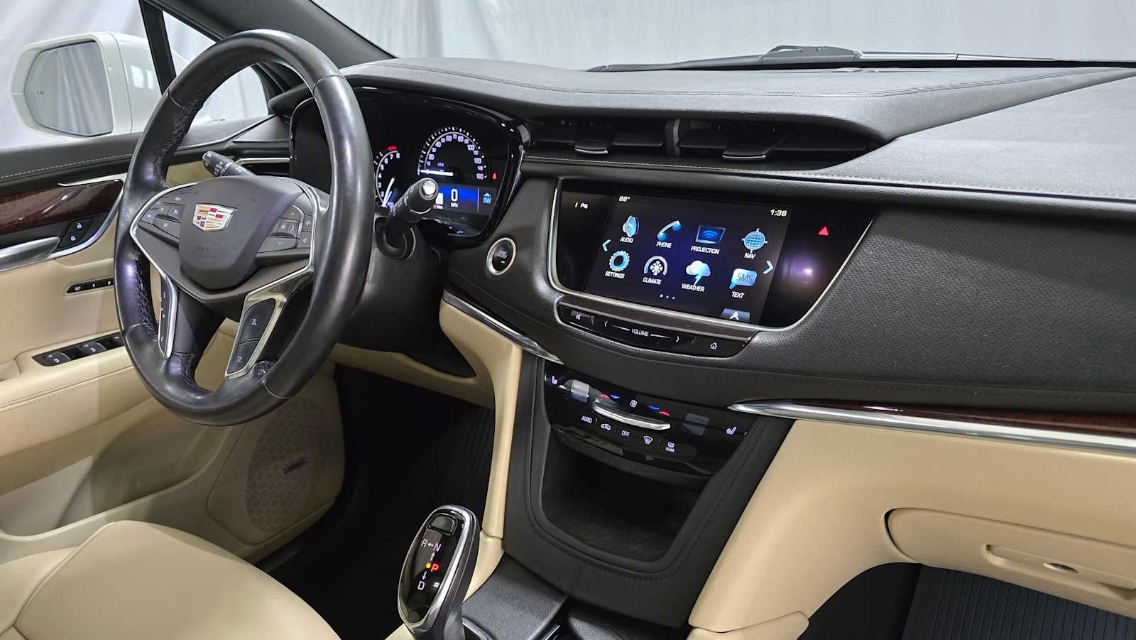 2018 Cadillac XT5 Luxury AWD