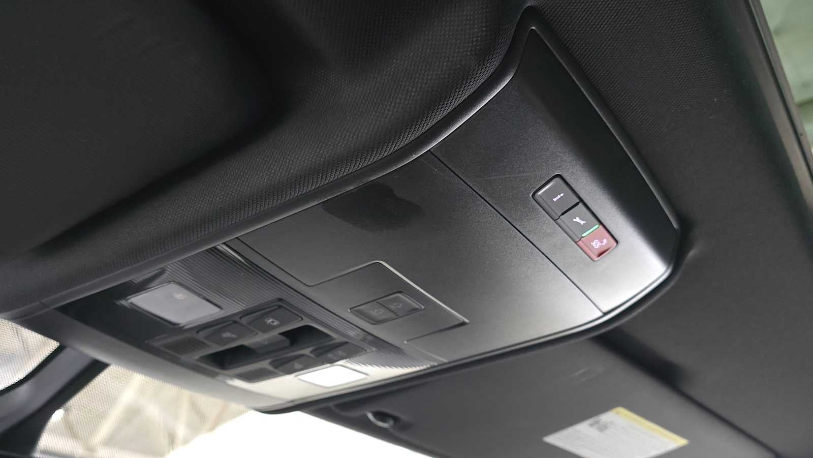 2023 Volkswagen Atlas Cross Sport 2.0T SE w/Technology