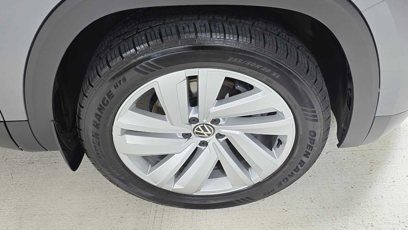 2023 Volkswagen Atlas Cross Sport 2.0T SE w/Technology