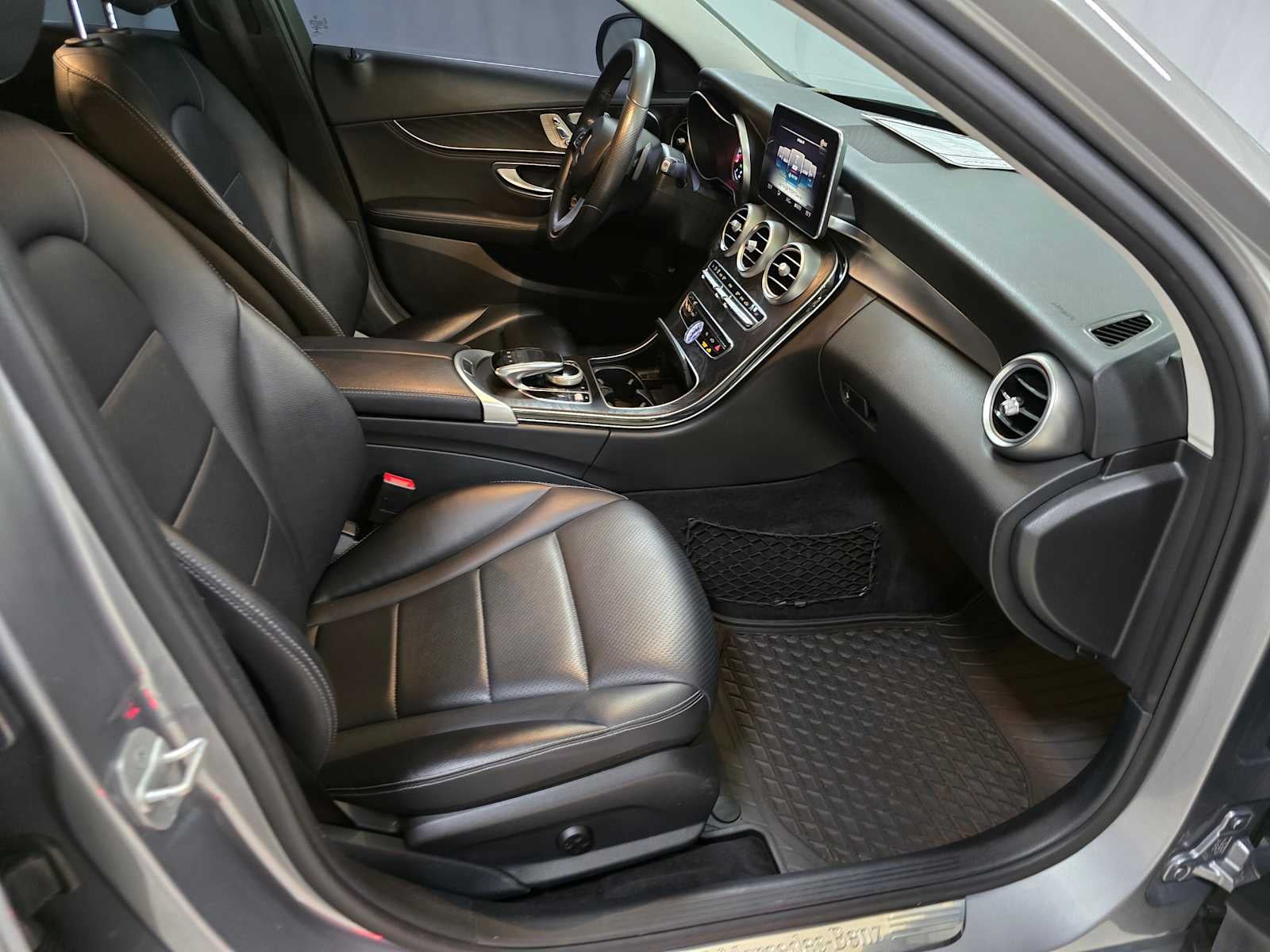2016 Mercedes-Benz C 300 4dr Sdn 4MATIC®