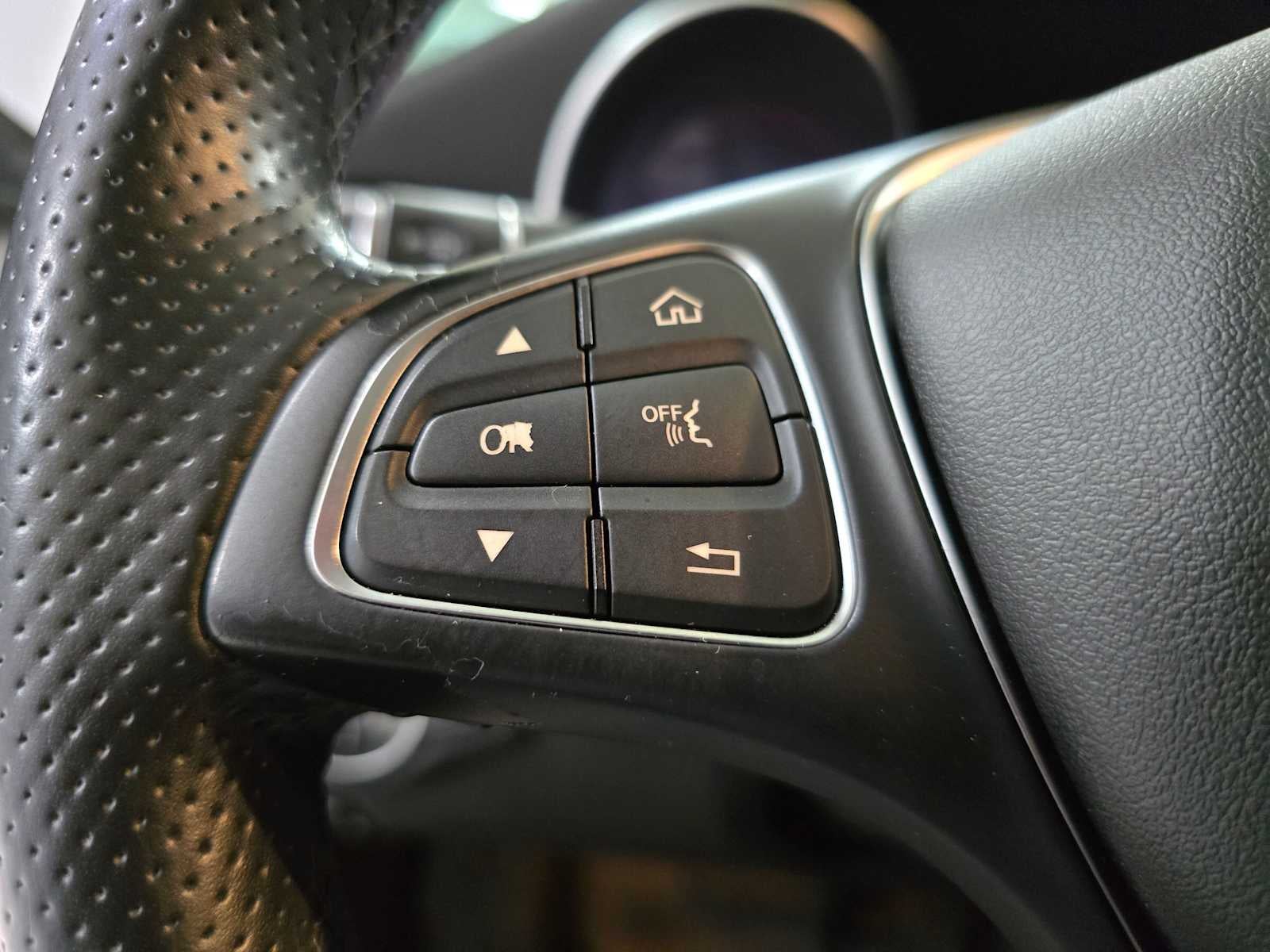2016 Mercedes-Benz C 300 4dr Sdn 4MATIC®