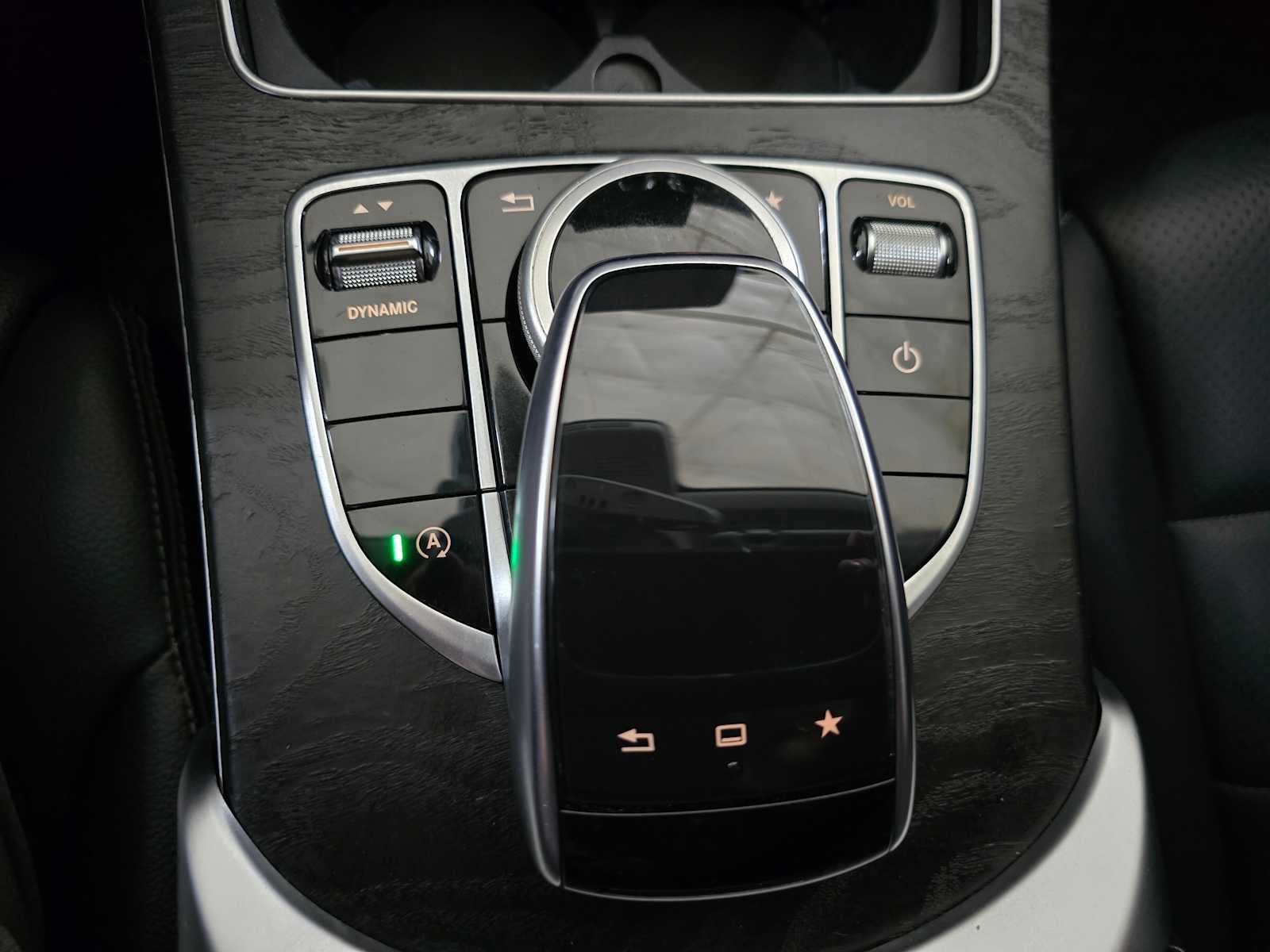 2016 Mercedes-Benz C 300 4dr Sdn 4MATIC®