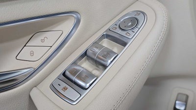 2016 Mercedes-Benz C 300 4dr Sdn 4MATIC®