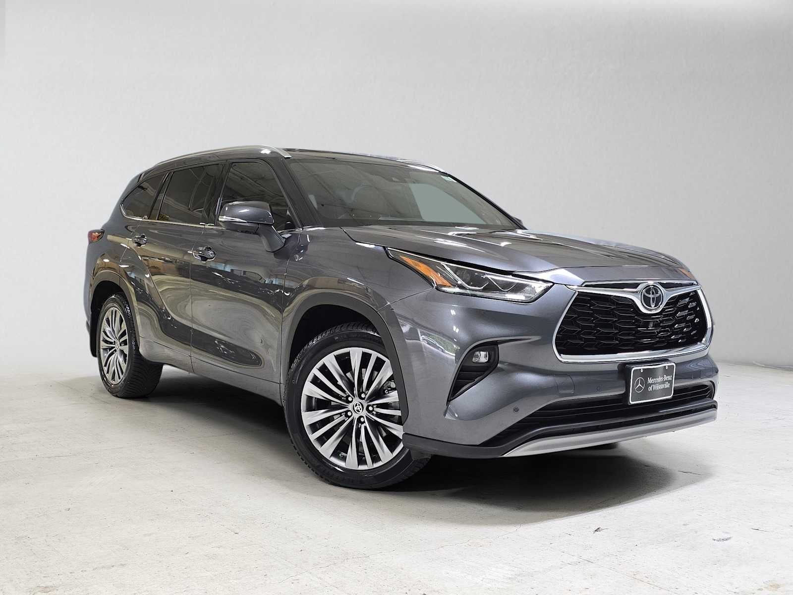 2022 Toyota Highlander Platinum