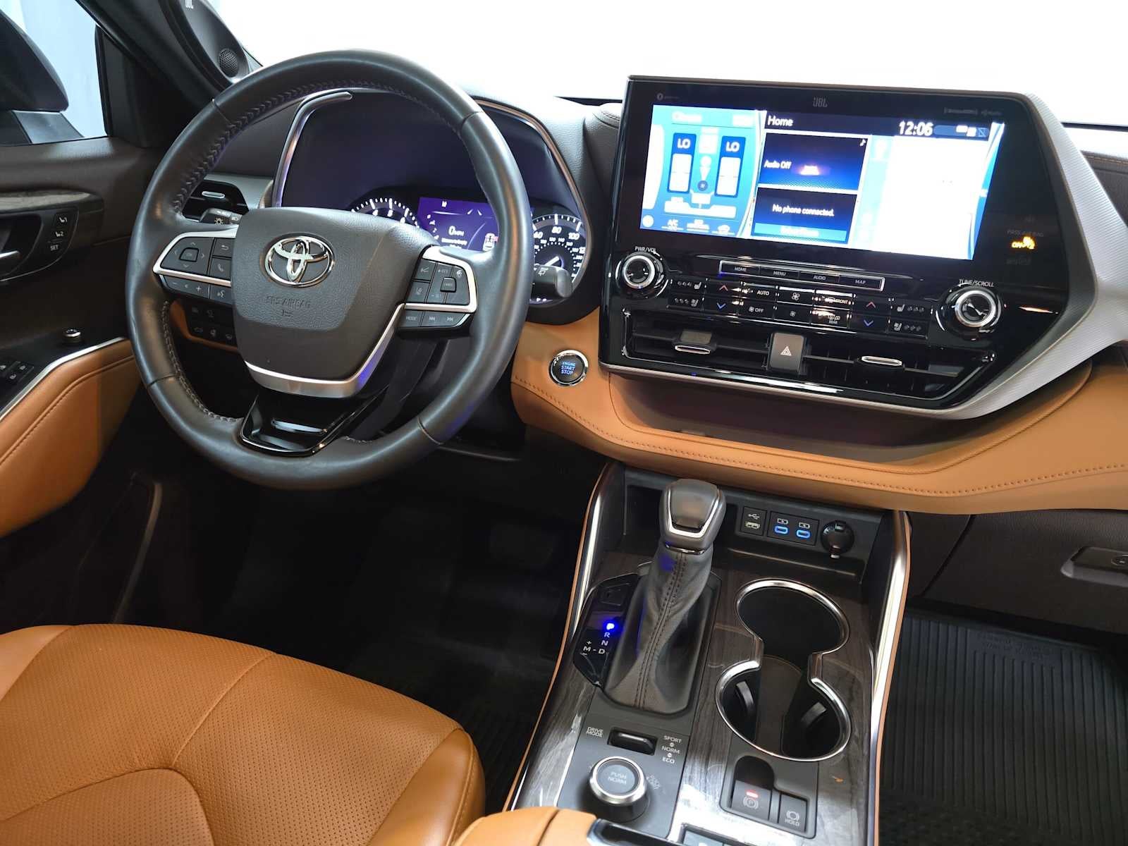 2022 Toyota Highlander Platinum