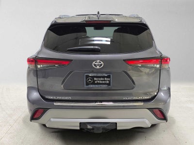 2022 Toyota Highlander Platinum