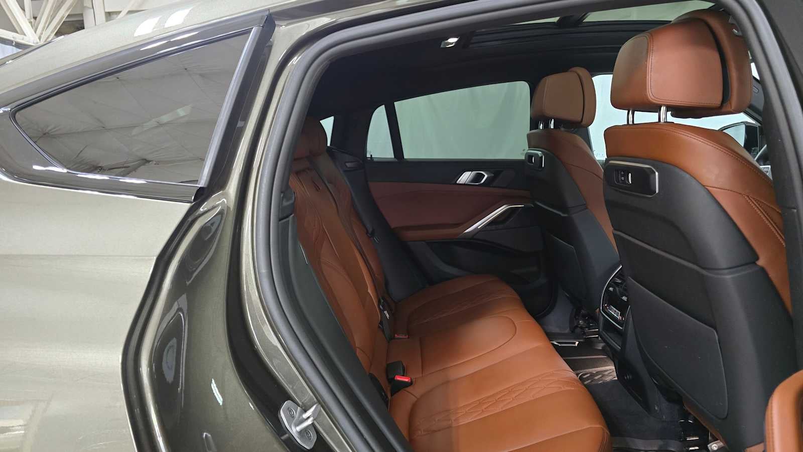 2025 BMW X6 xDrive40i xDrive40i