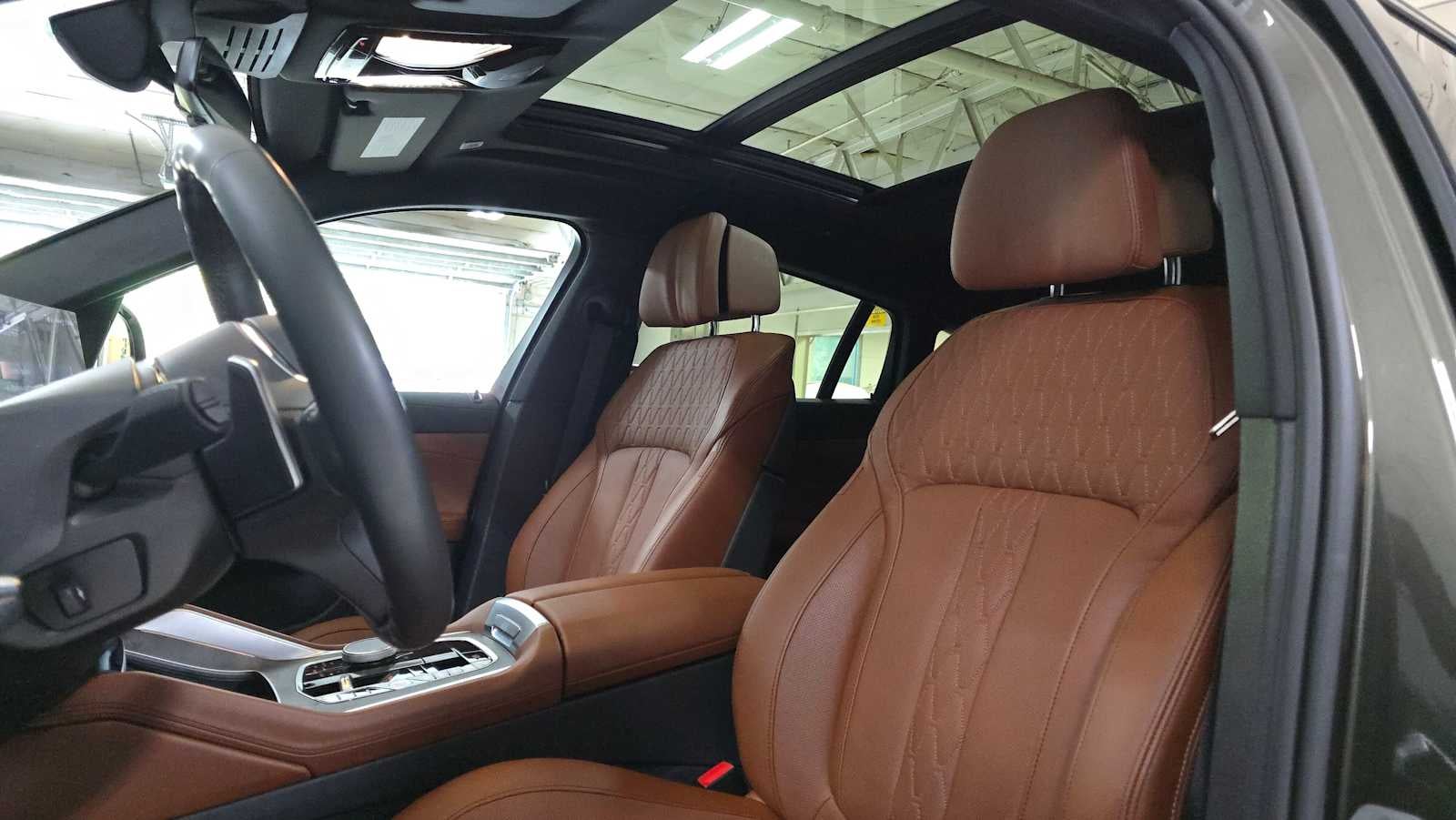 2025 BMW X6 xDrive40i xDrive40i