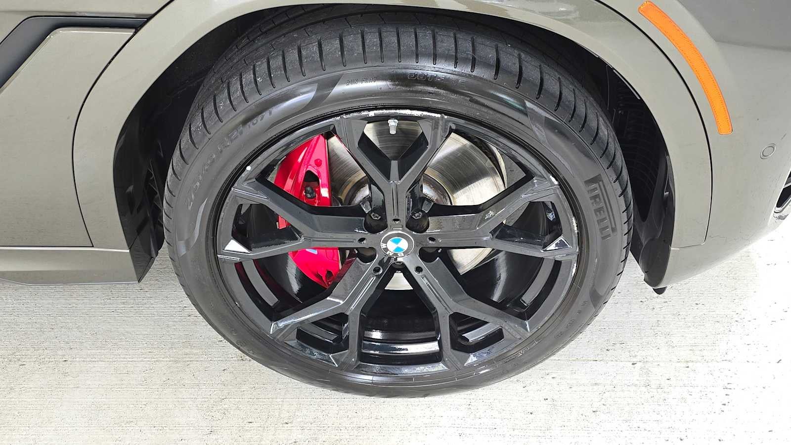 2025 BMW X6 xDrive40i xDrive40i