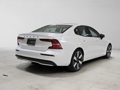 2024 Volvo S60 Recharge Plug-In Hybrid Ultimate Dark Theme