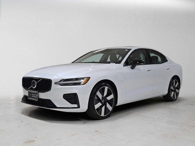 2024 Volvo S60 Recharge Plug-In Hybrid Ultimate Dark Theme