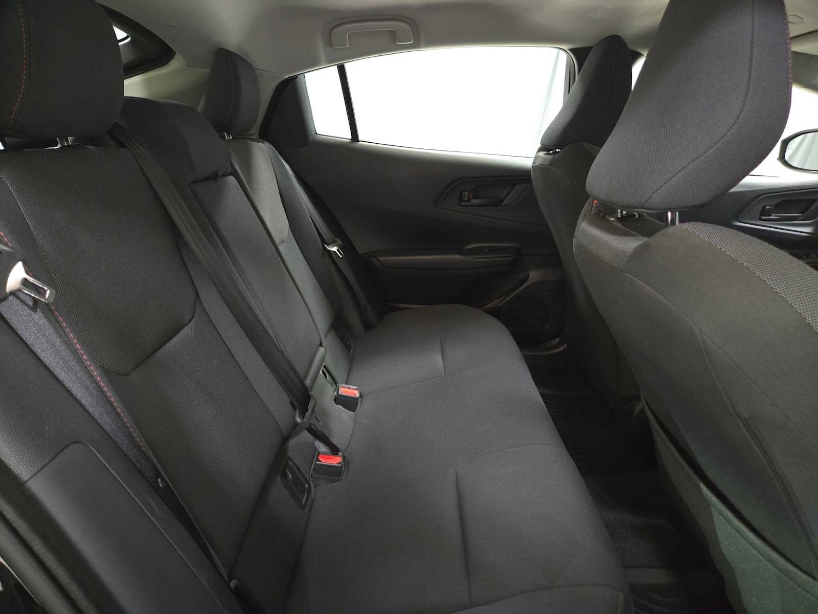 2025 Toyota Prius Plug-In Hybrid SE