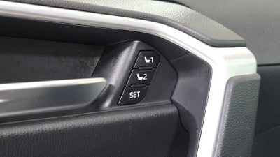 2025 Toyota RAV4 Hybrid XLE Premium