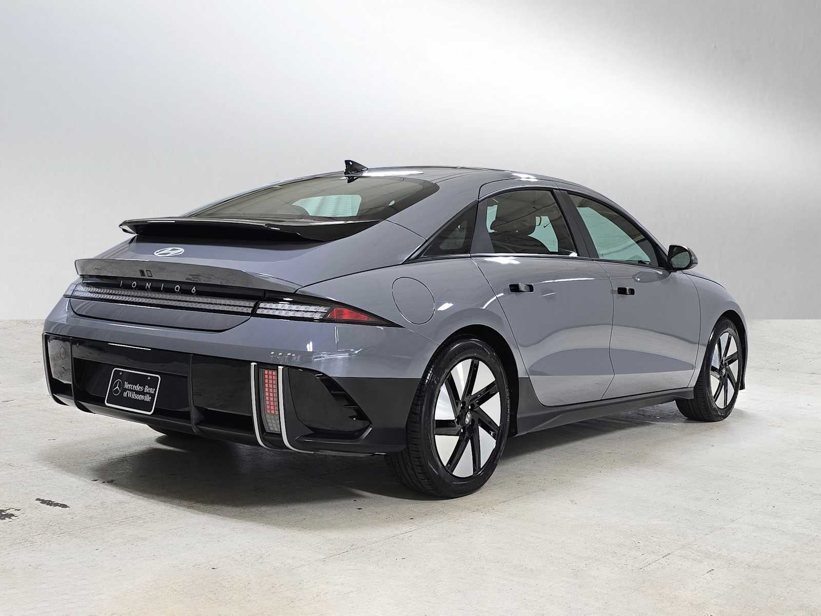 2024 Hyundai IONIQ 6 SE