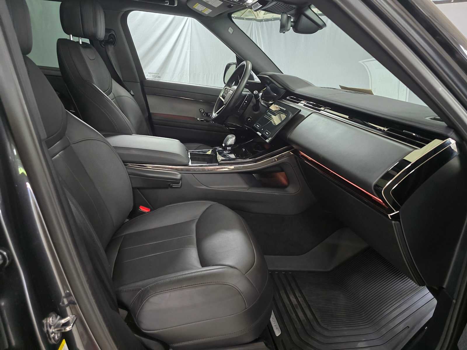 2024 Land Rover Range Rover Sport SE