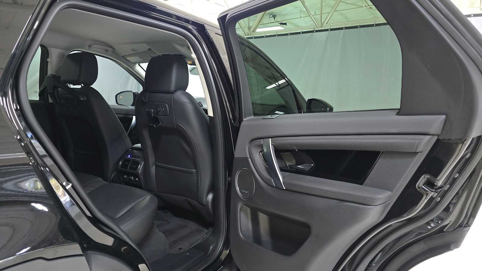 2023 Land Rover Discovery Sport SE