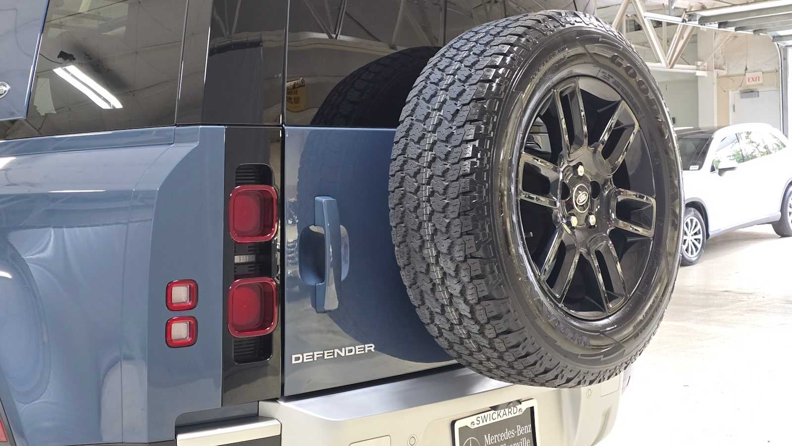 2021 Land Rover Defender S