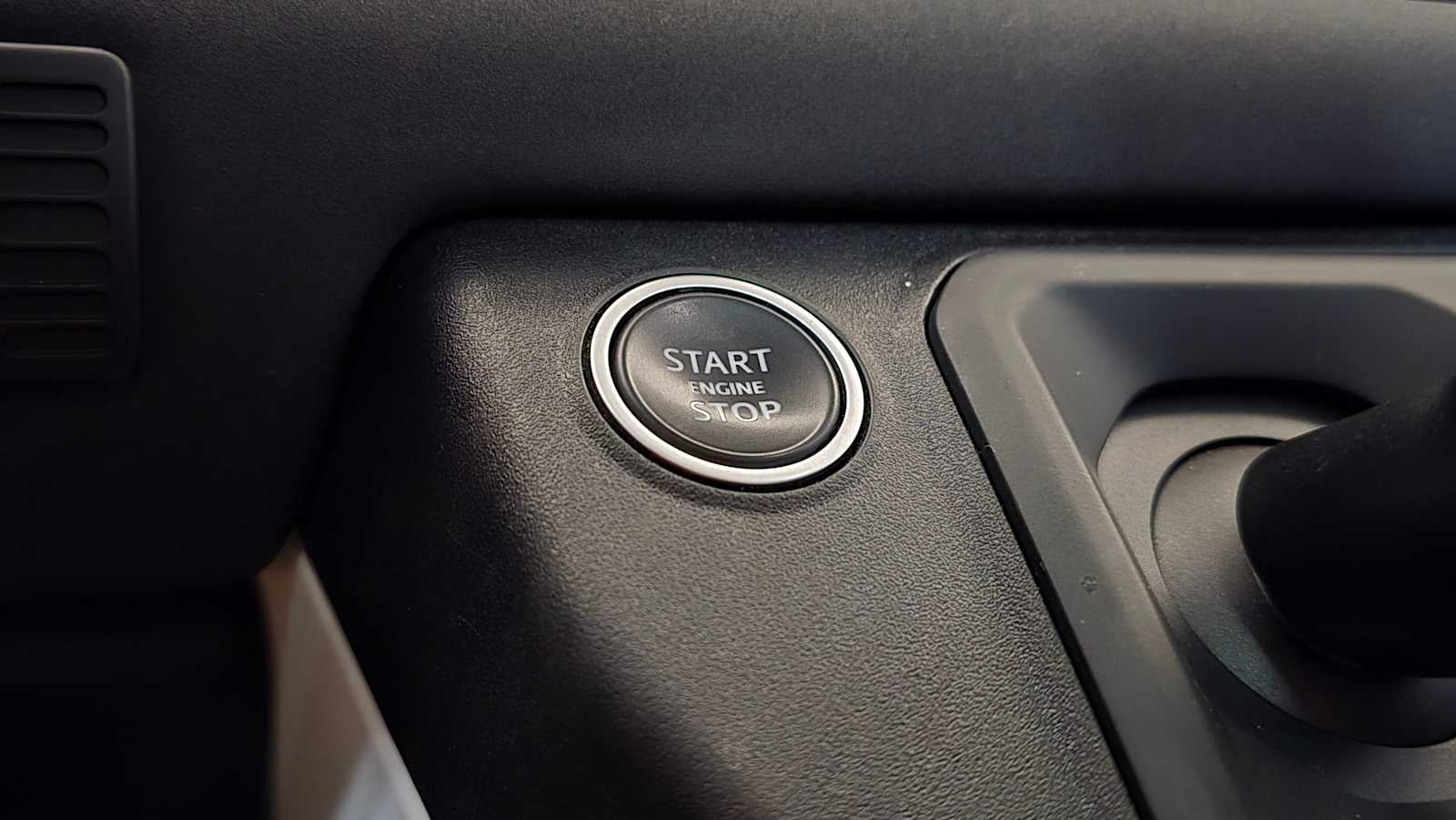 2021 Land Rover Defender S