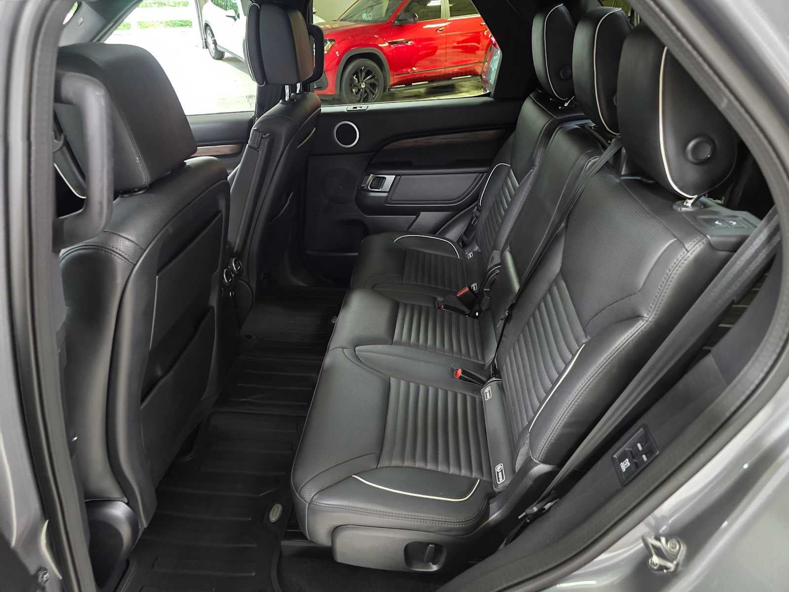 2020 Land Rover Discovery HSE Luxury