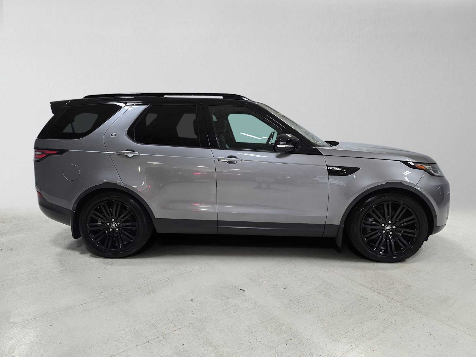 2020 Land Rover Discovery HSE Luxury