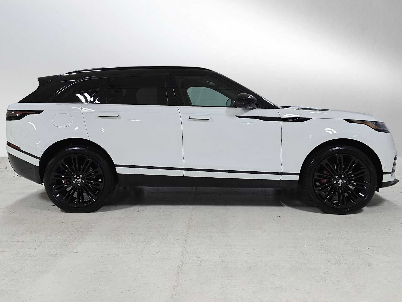 2024 Land Rover Range Rover Velar Dynamic SE