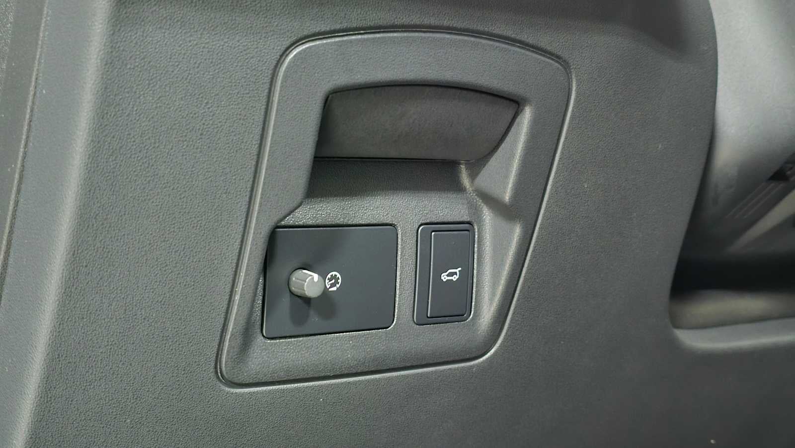 2024 Land Rover Range Rover Velar Dynamic SE