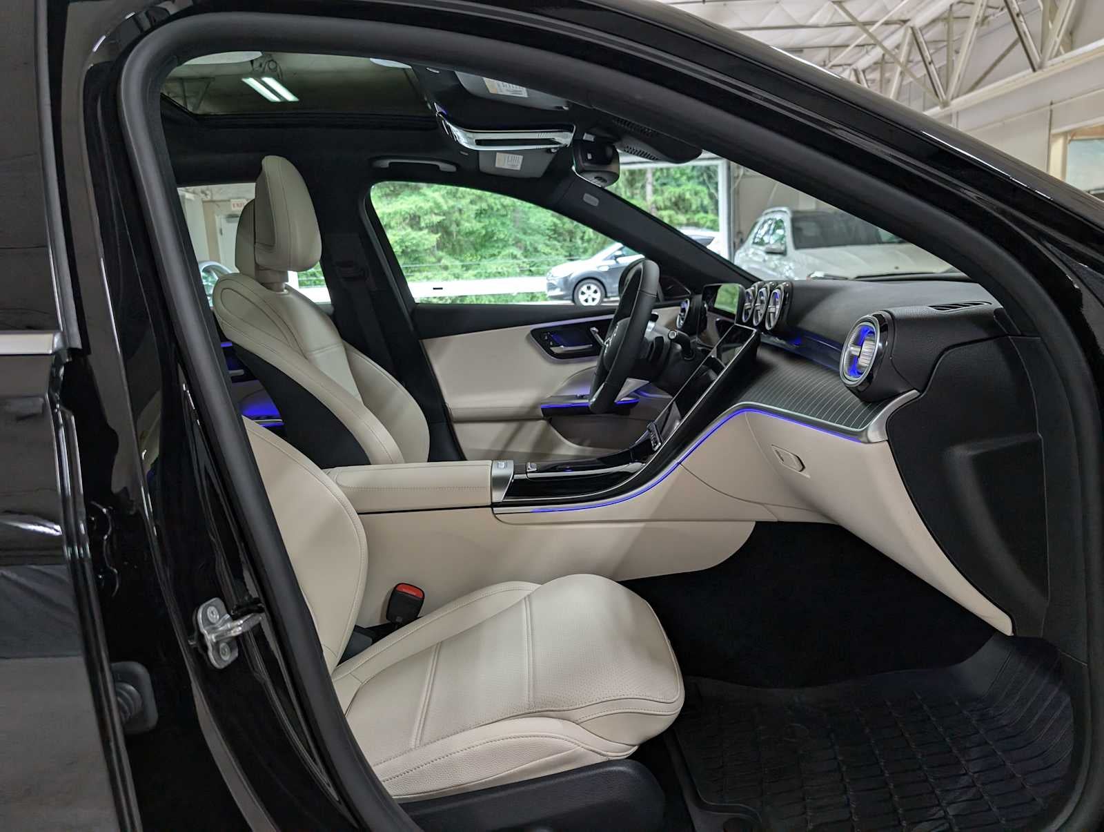 2025 Mercedes-Benz C 300 4MATIC® Sedan