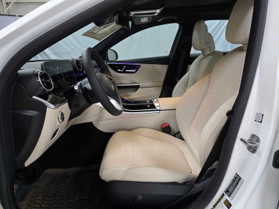 2025 Mercedes-Benz C 300 4MATIC® Sedan
