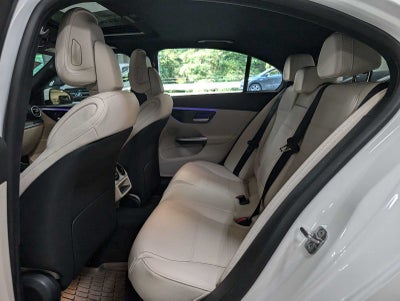2025 Mercedes-Benz C 300 4MATIC® Sedan
