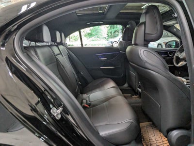 2025 Mercedes-Benz C 300 4MATIC® Sedan