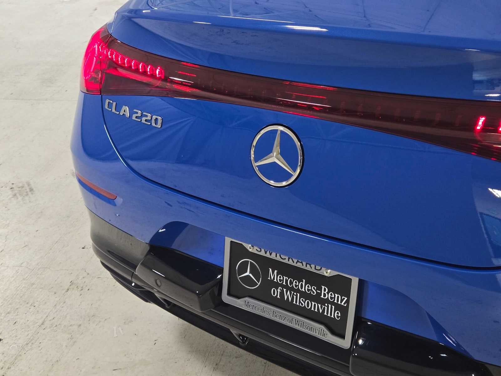 2027 Mercedes-Benz CLA 220 Hybrid FWD