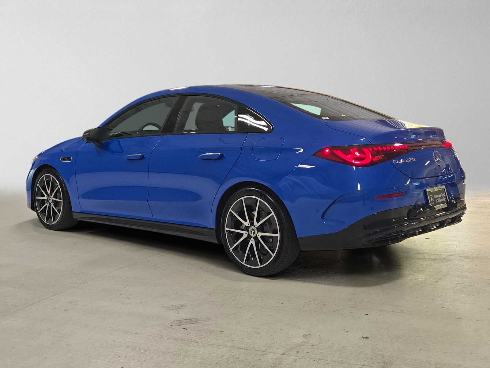 2027 Mercedes-Benz CLA 220 Hybrid FWD