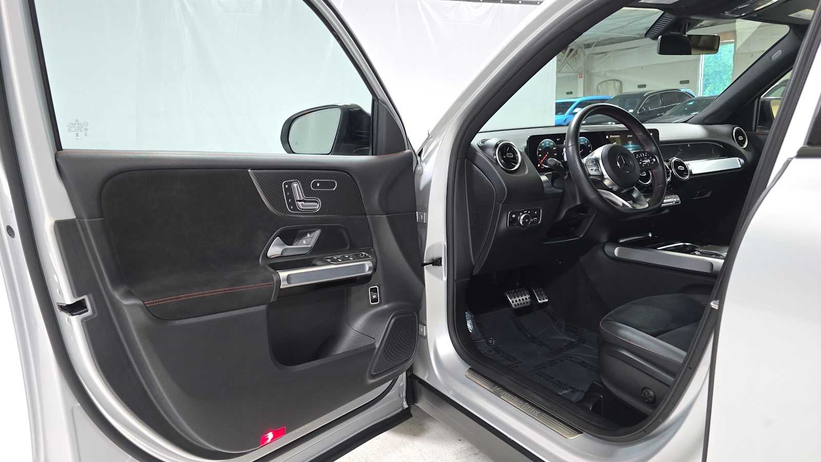 2023 Mercedes-Benz GLB 250 4MATIC® SUV