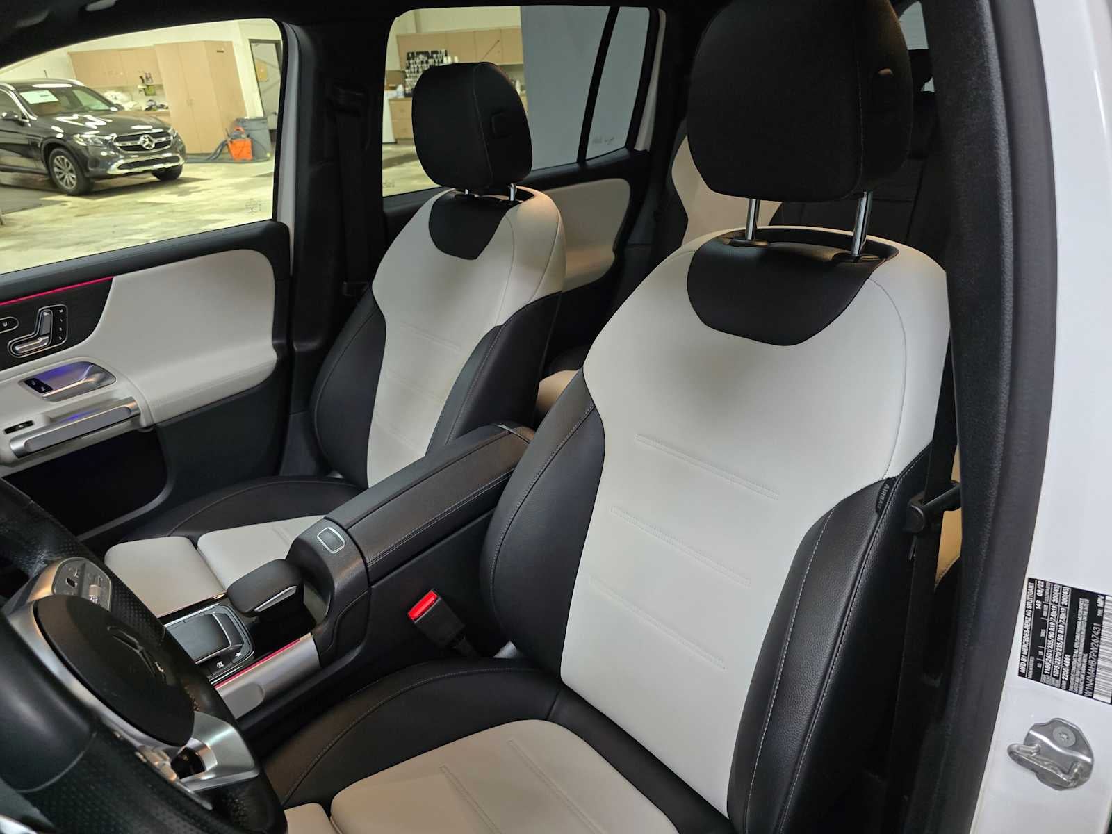 2023 Mercedes-Benz GLB GLB 250