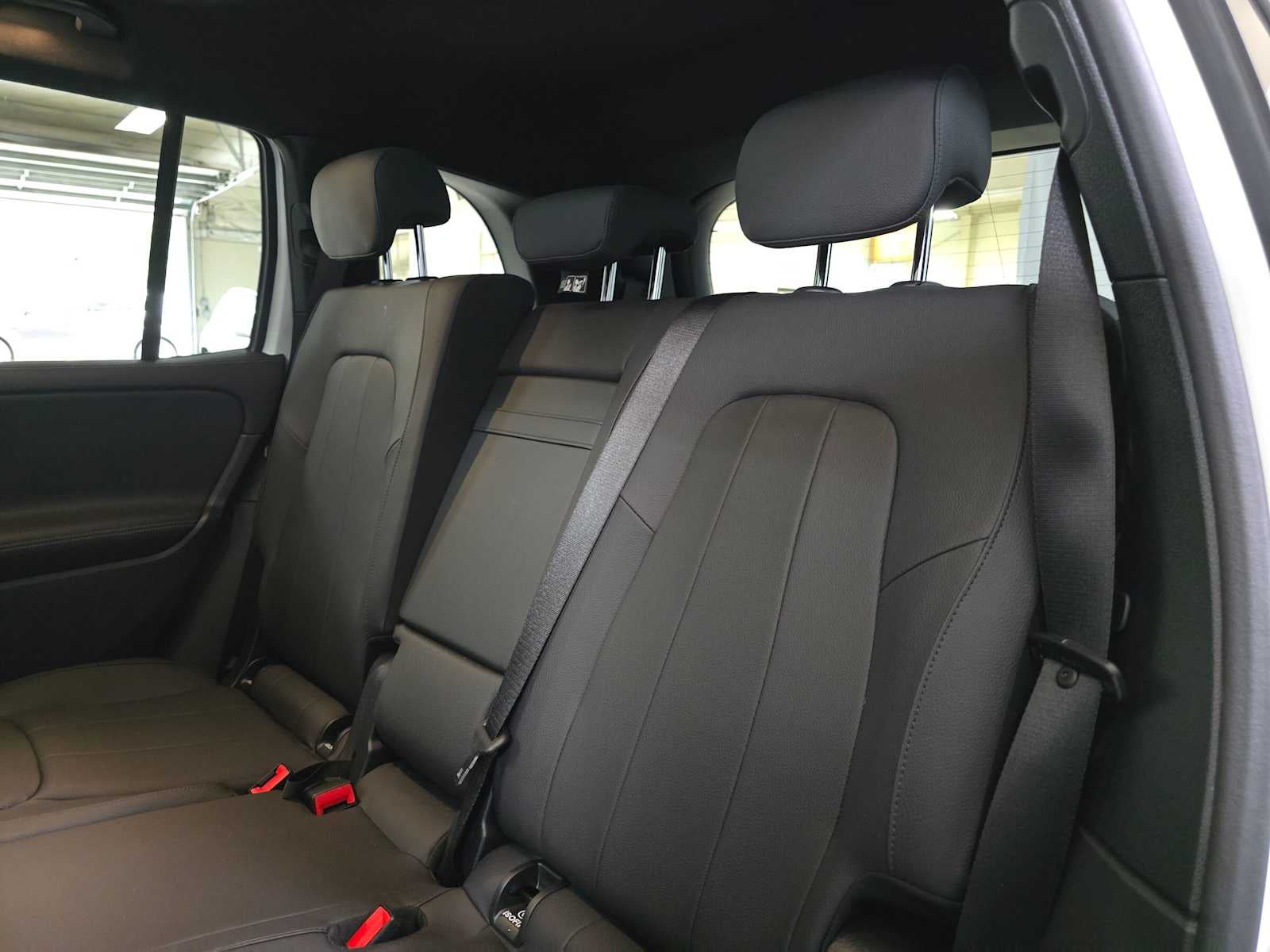 2026 Mercedes-Benz GLB 250 4MATIC® SUV