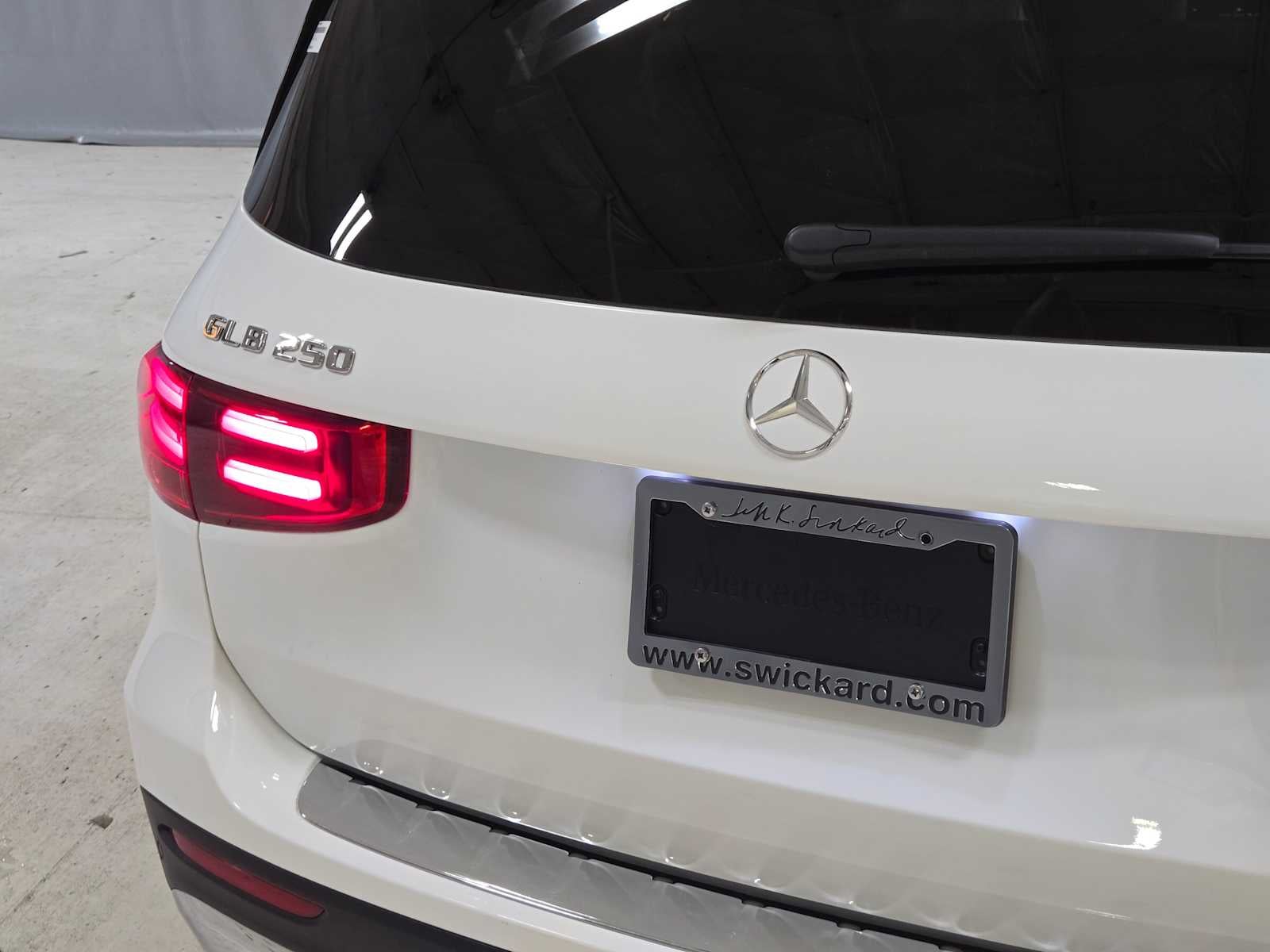 2024 Mercedes-Benz GLB 250 4MATIC® SUV