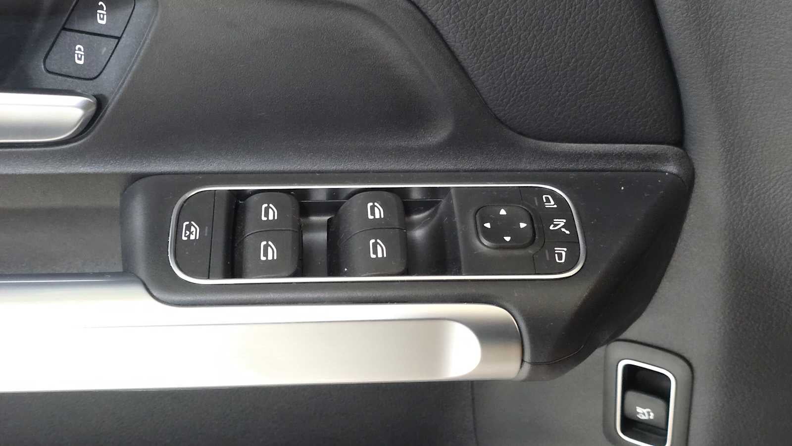 2023 Mercedes-Benz GLB GLB 250