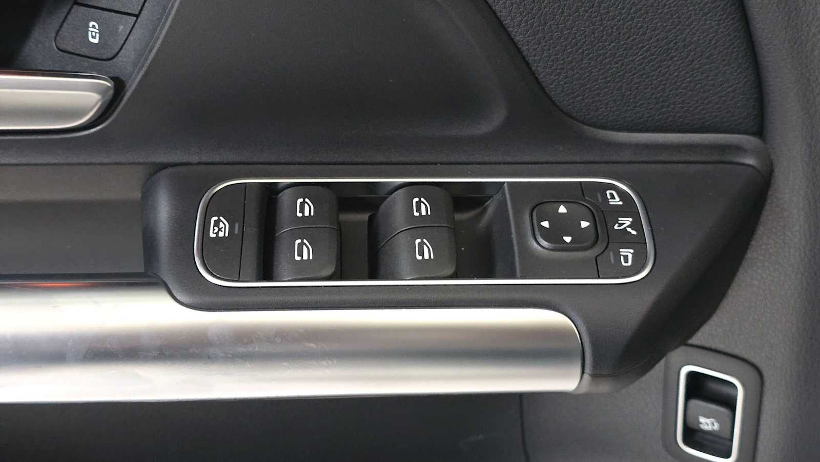 2025 Mercedes-Benz GLA 250 SUV