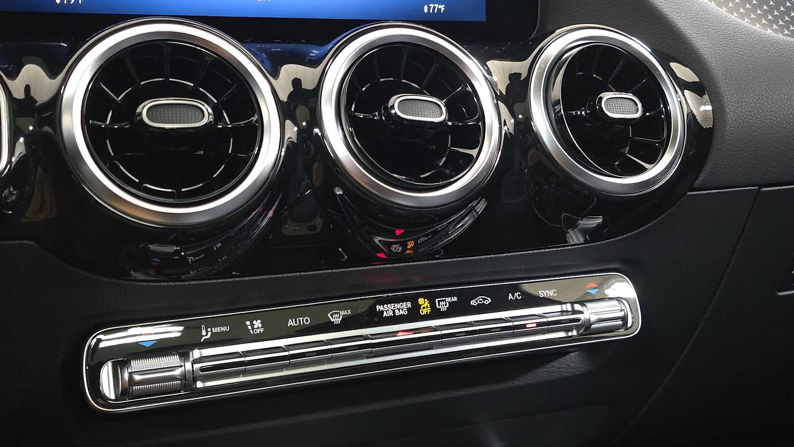 2026 Mercedes-Benz GLA 250 4MATIC® SUV