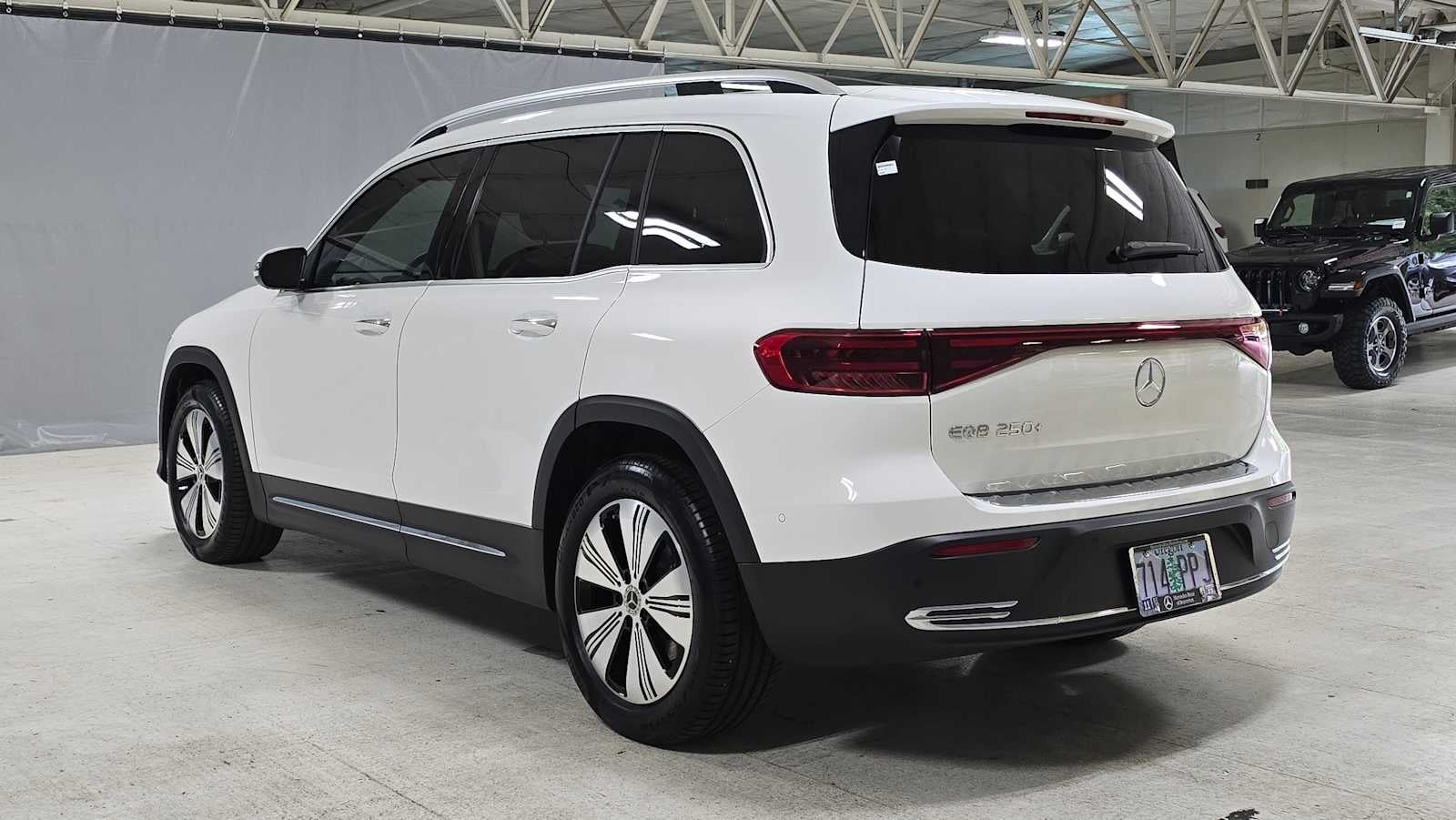 2025 Mercedes-Benz EQB 250+ SUV