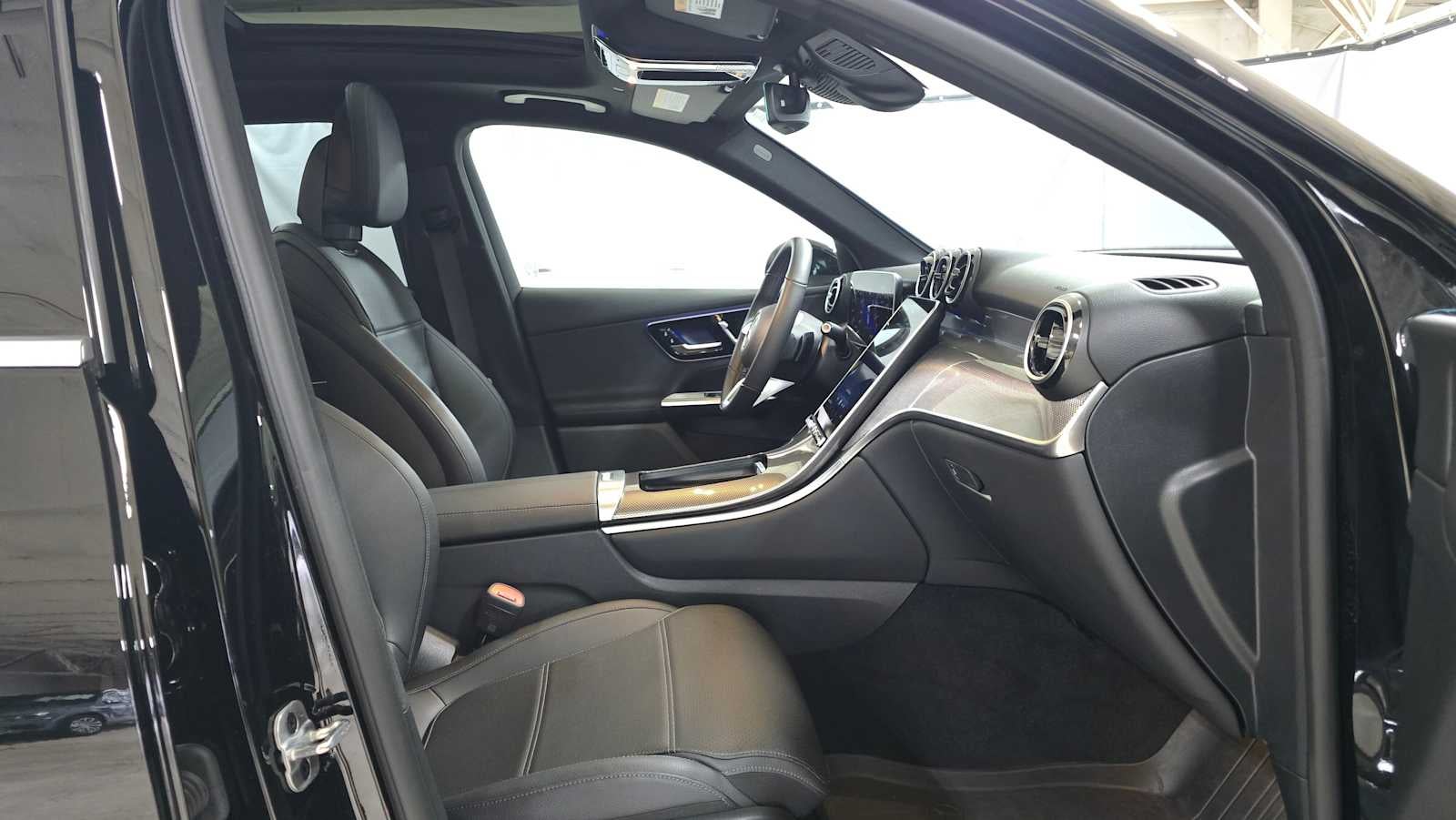 2025 Mercedes-Benz GLC GLC 300