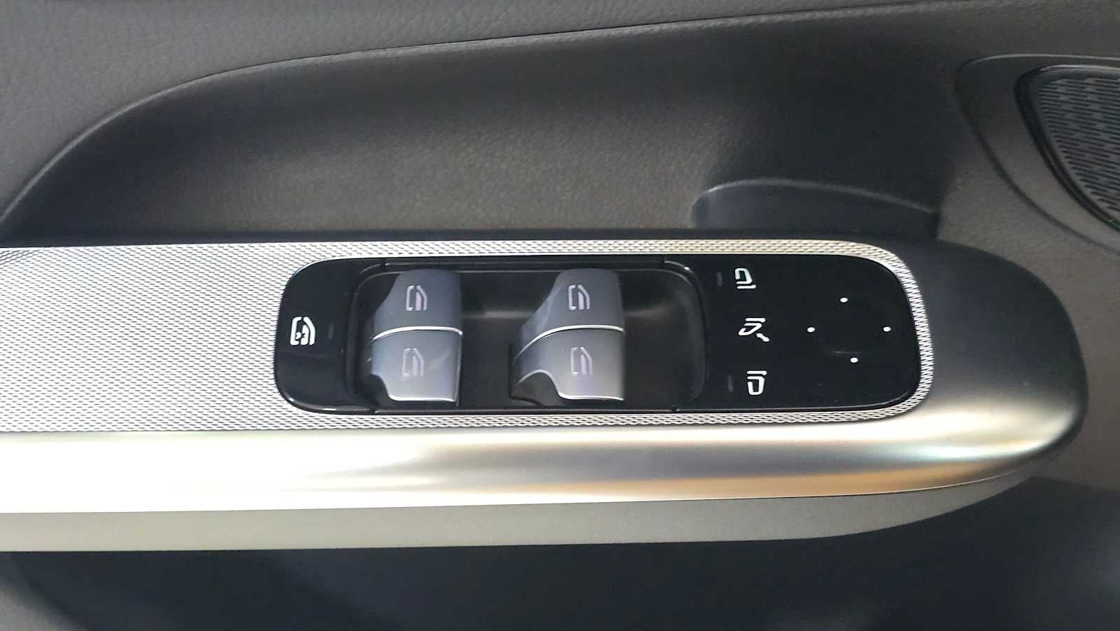 2025 Mercedes-Benz GLC GLC 300