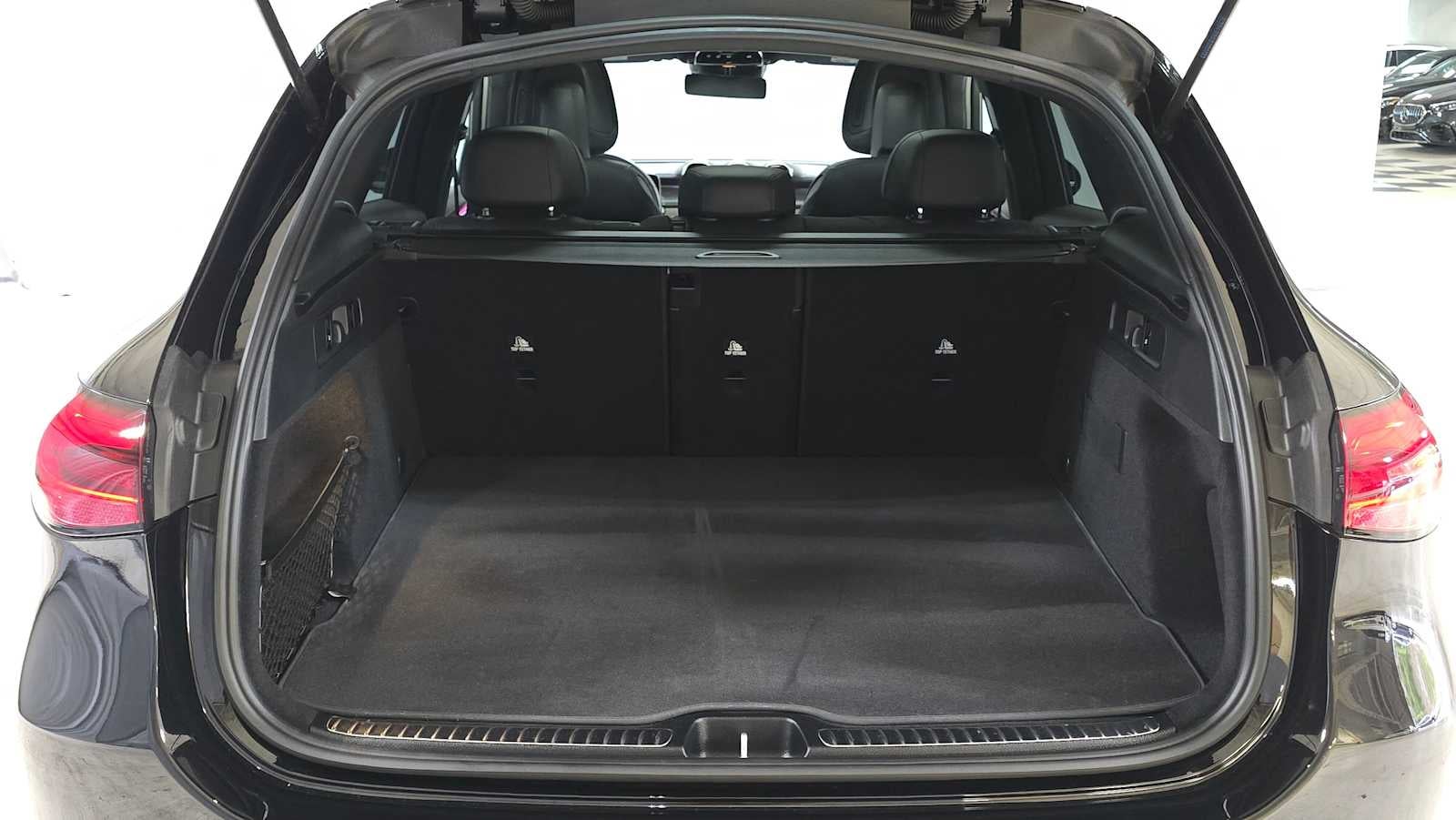 2025 Mercedes-Benz GLC 300 4MATIC® SUV