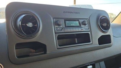 2025 Mercedes-Benz Sprinter 2500 Standard Roof I4 Diesel 144" RWD