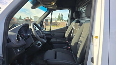 2025 Mercedes-Benz Sprinter 2500 Standard Roof I4 Diesel 144" RWD