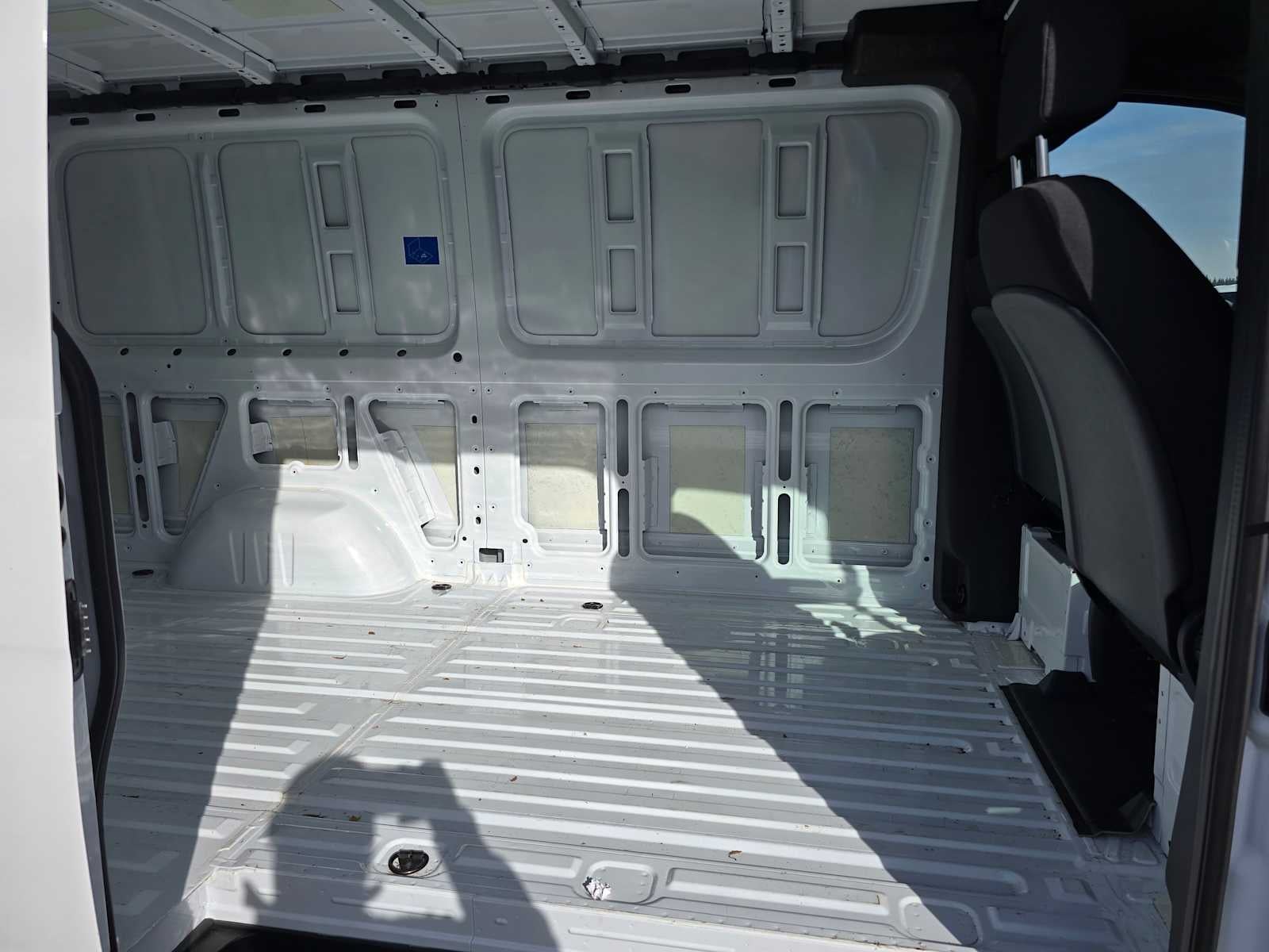 2025 Mercedes-Benz Sprinter 2500 Standard Roof I4 Diesel 144" RWD