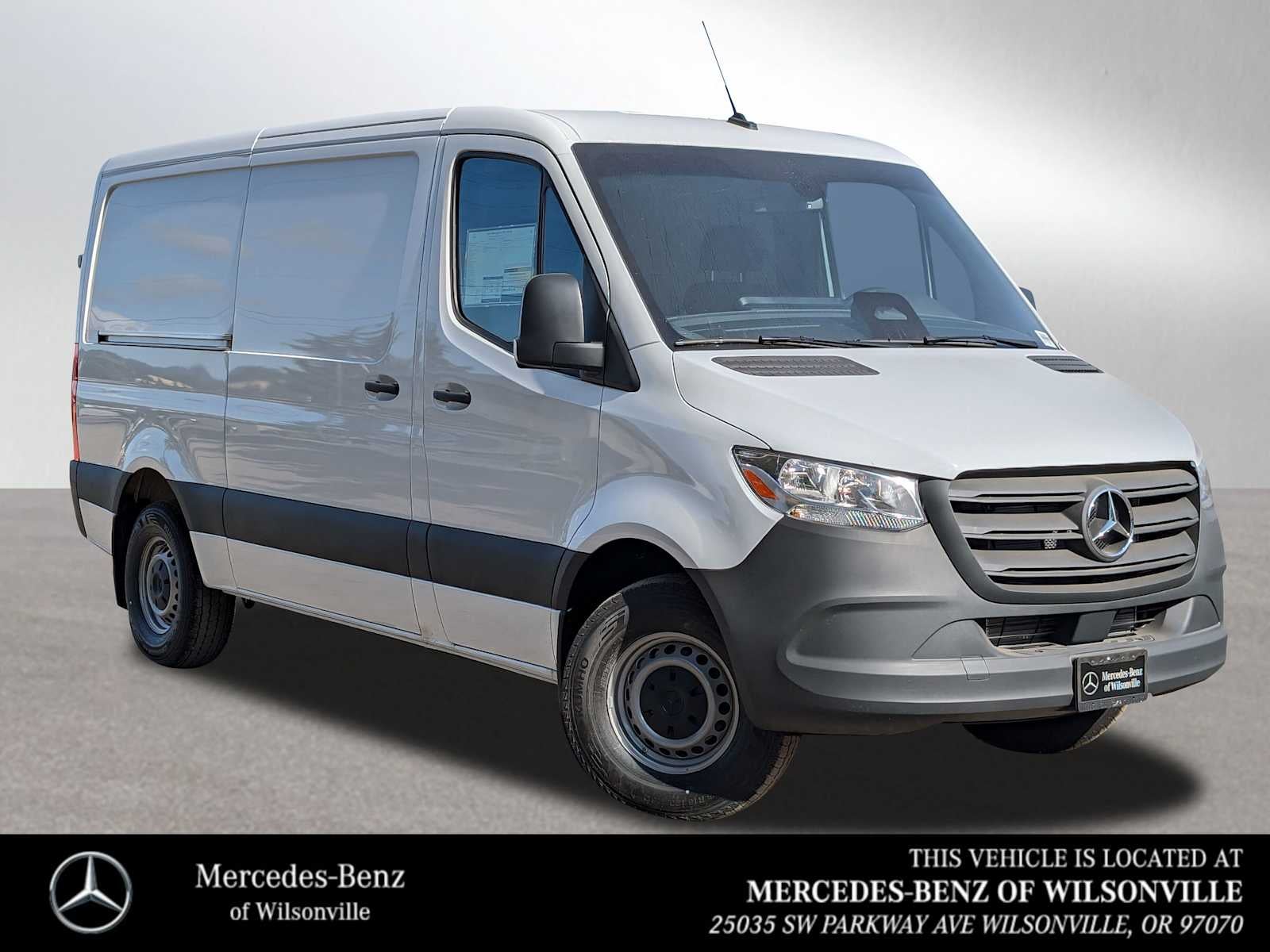2025 Mercedes-Benz Sprinter 2500 Standard Roof I4 Diesel 144" RWD
