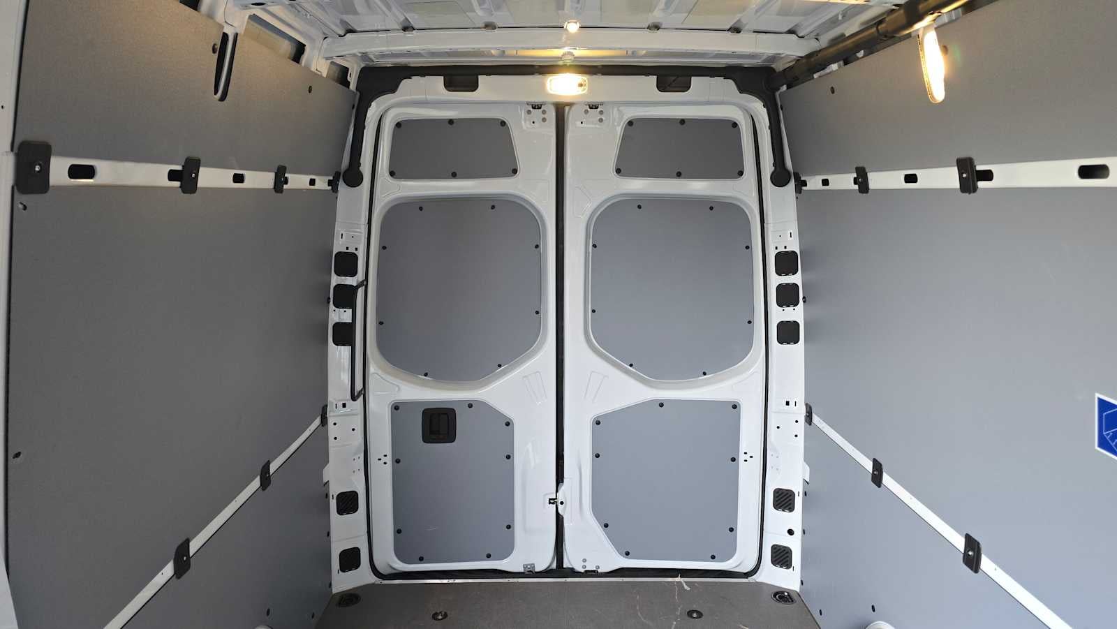 2025 Mercedes-Benz Sprinter 2500 Standard Roof I4 Diesel 144" RWD