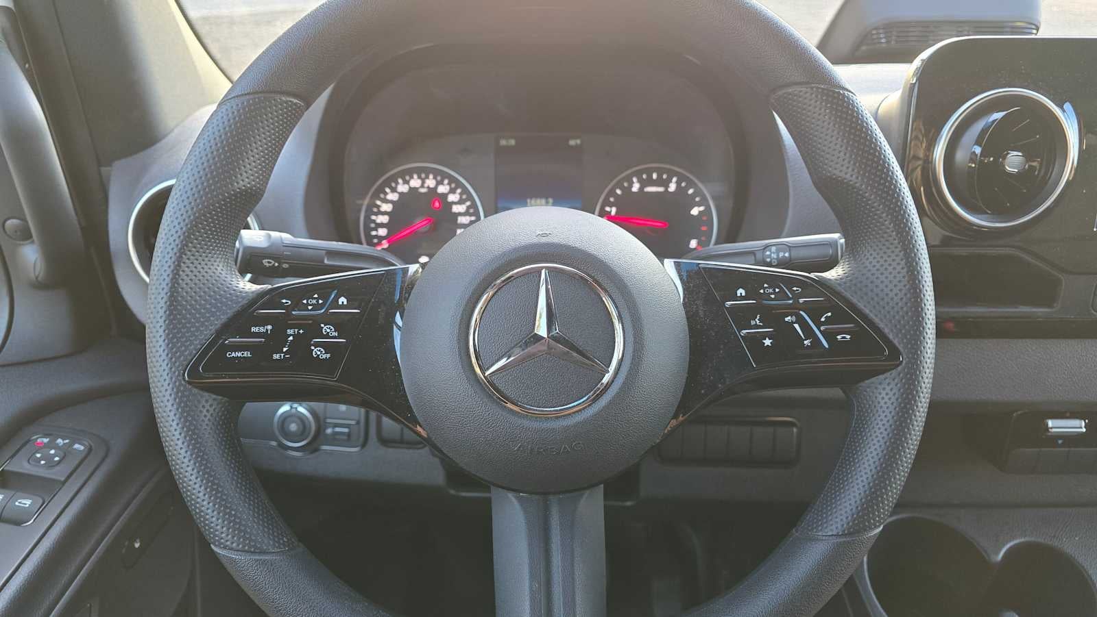 2025 Mercedes-Benz Sprinter 2500 Standard Roof I4 Diesel 144" RWD